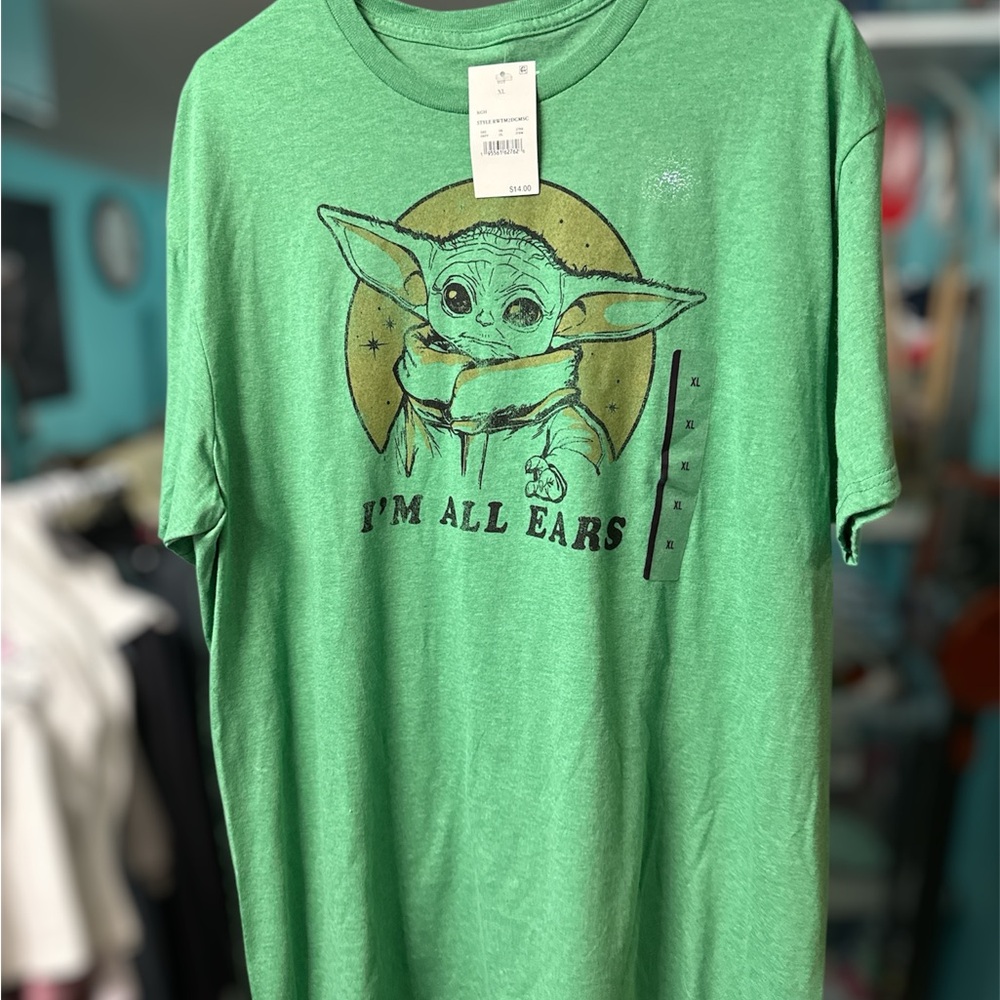 Green Graphic T-Shirt with Baby Yoda Print